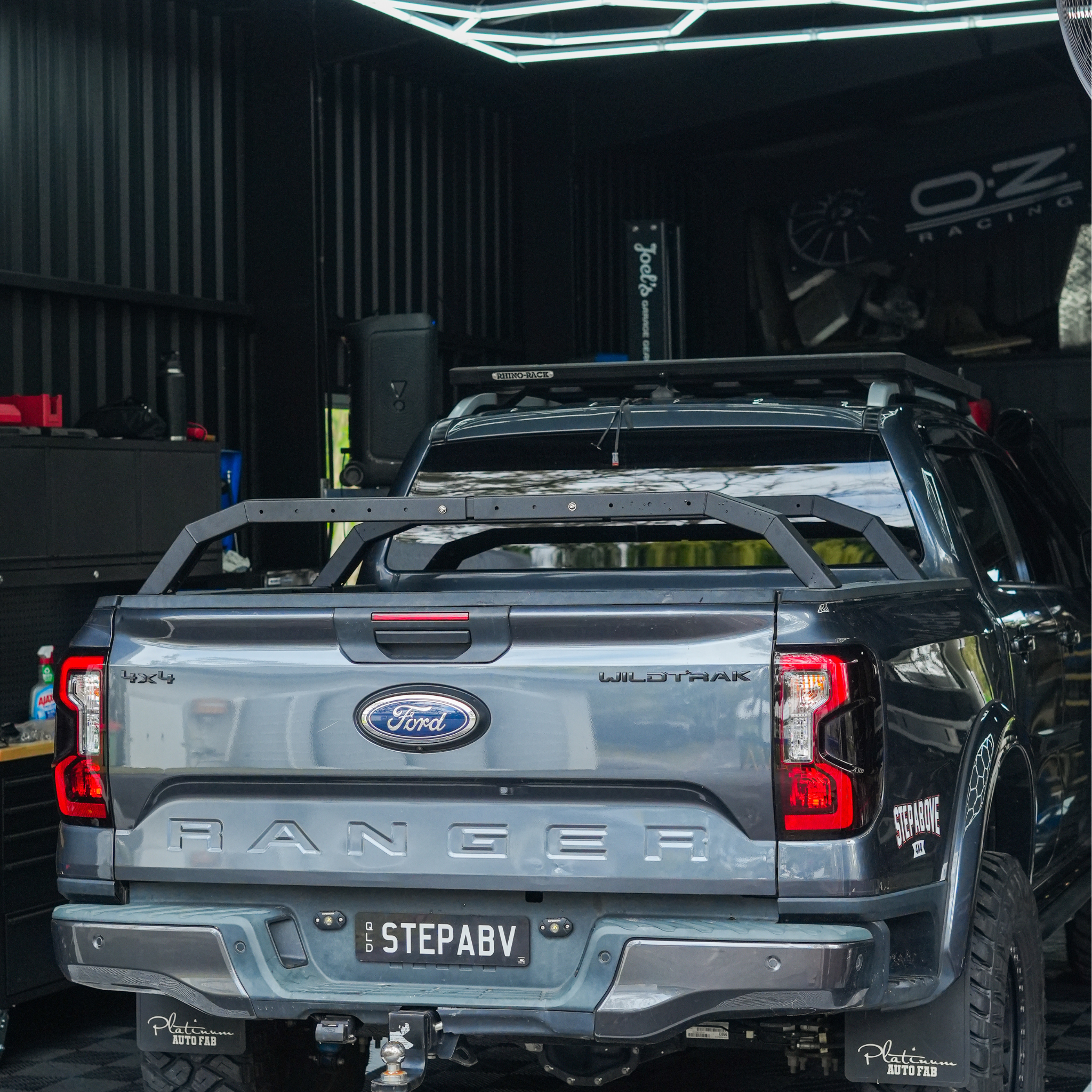 Universal Low Profile Tub Rack